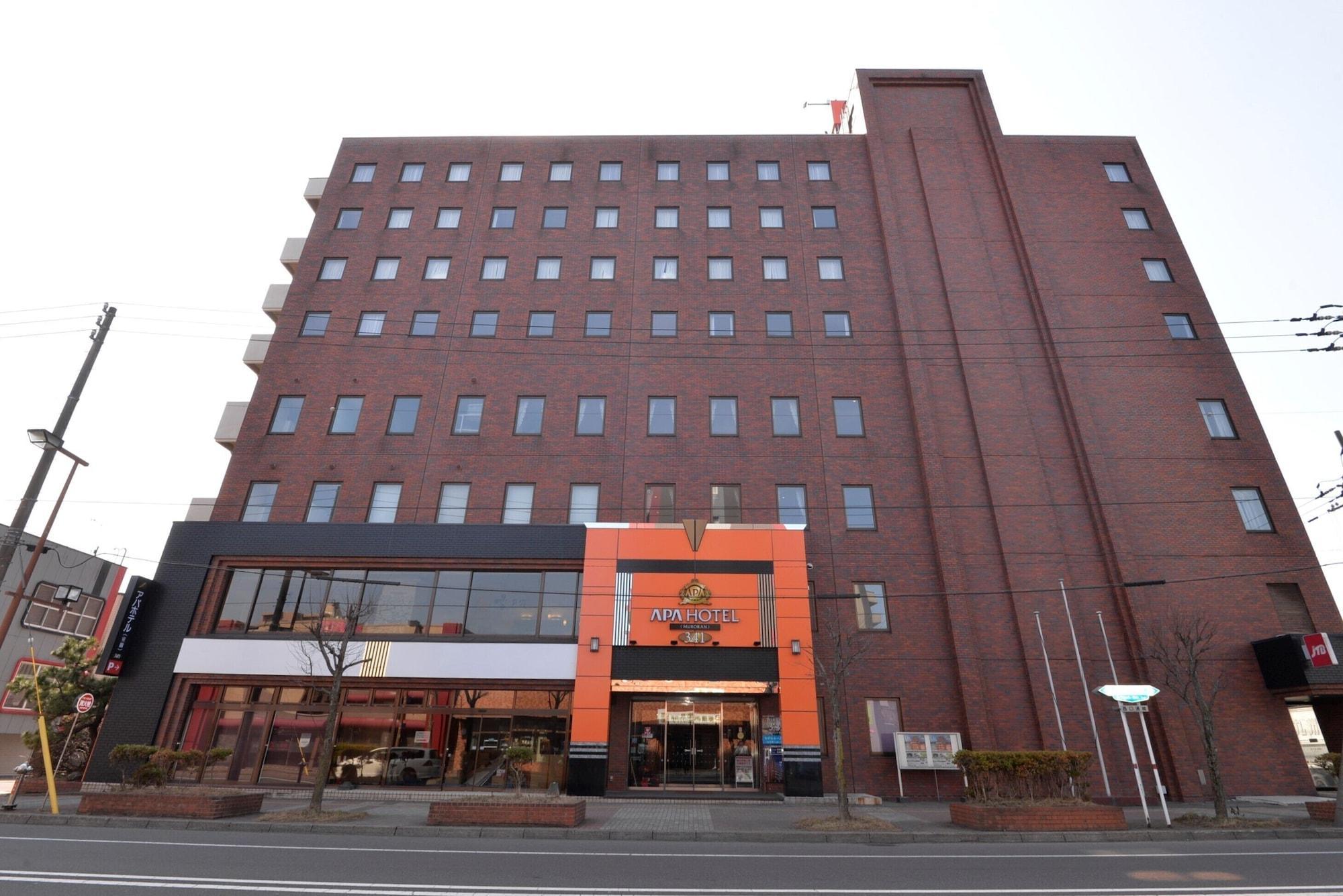Apa Hotel 3*